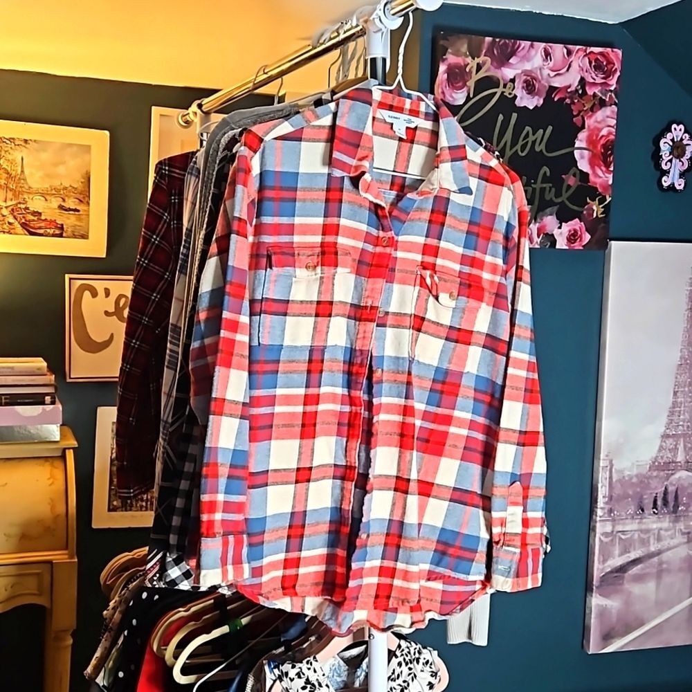 Old Navy M boyfriend shirt Fall tomatoe red white and dull blue